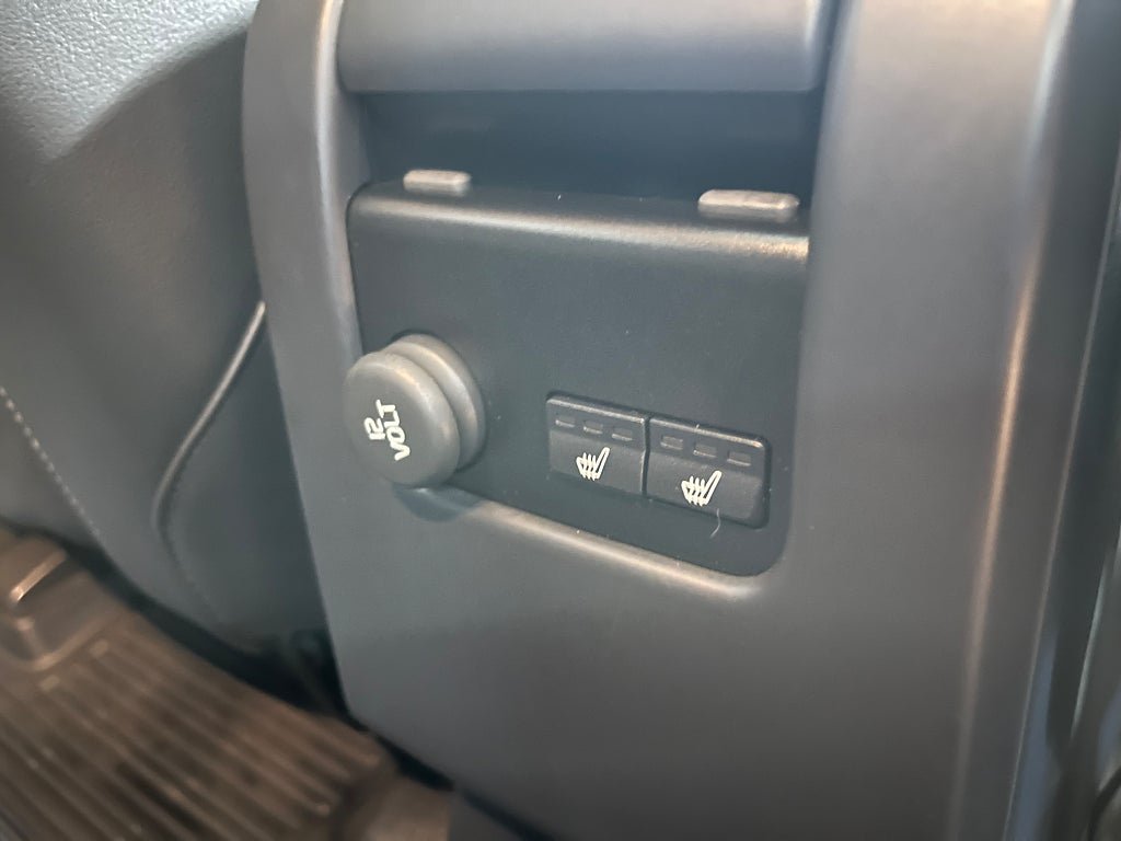 Vehicle Image 24