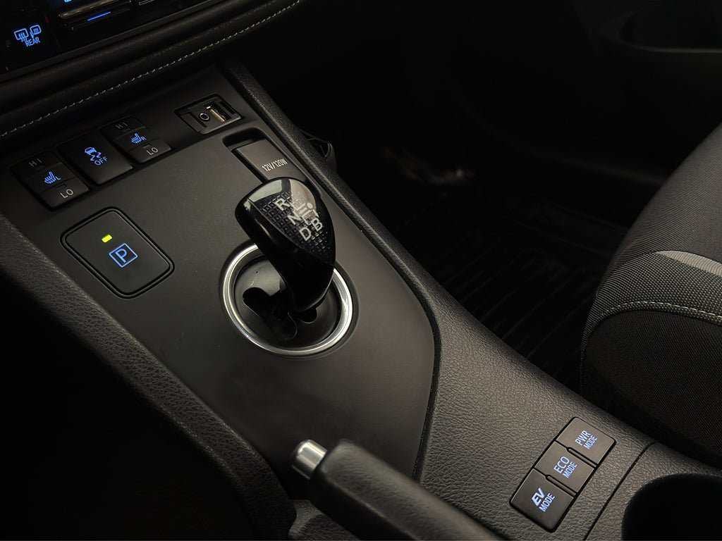 Vehicle Image 23