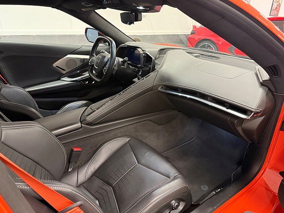 Vehicle Image 24