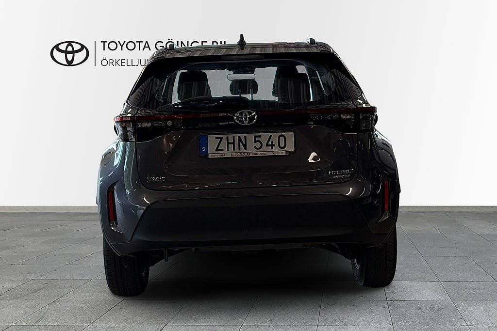 Vehicle Image 4