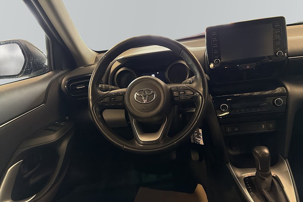 Vehicle Image 9
