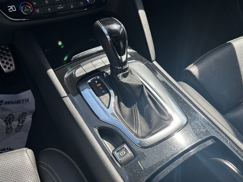 Vehicle Image 34