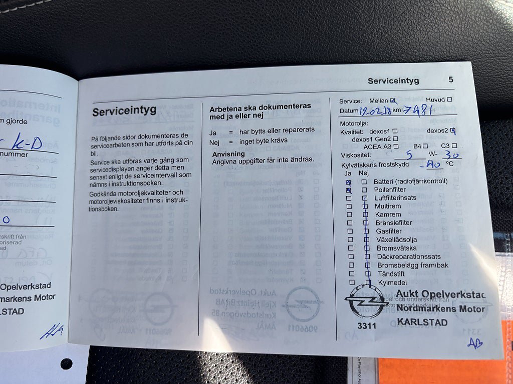Vehicle Image 35