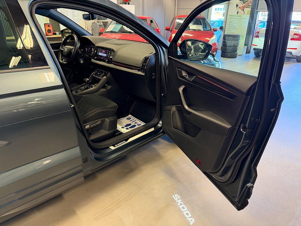 Vehicle Image 21