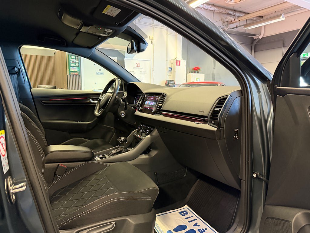 Vehicle Image 22