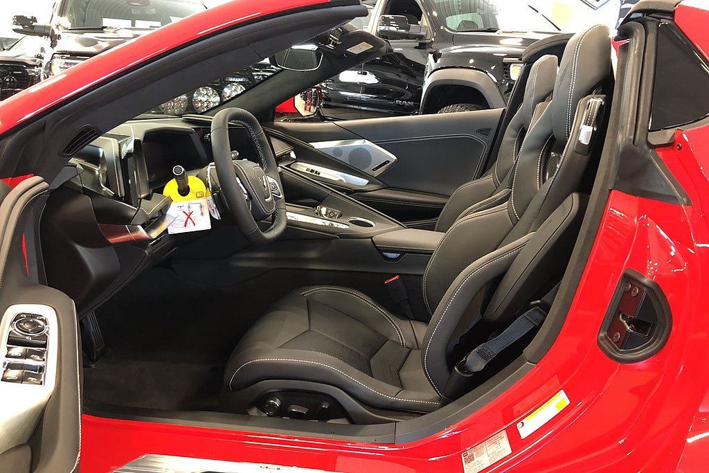 Vehicle Image 14