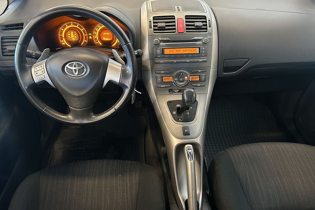 Vehicle Image 18