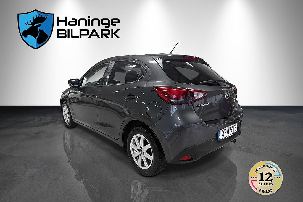 Vehicle Image 8