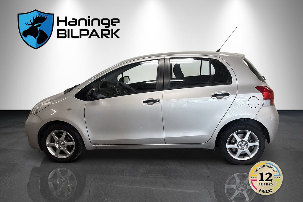 Vehicle Image 9