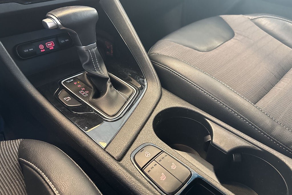 Vehicle Image 18