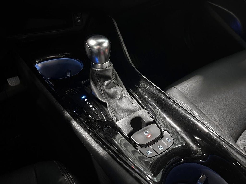 Vehicle Image 18
