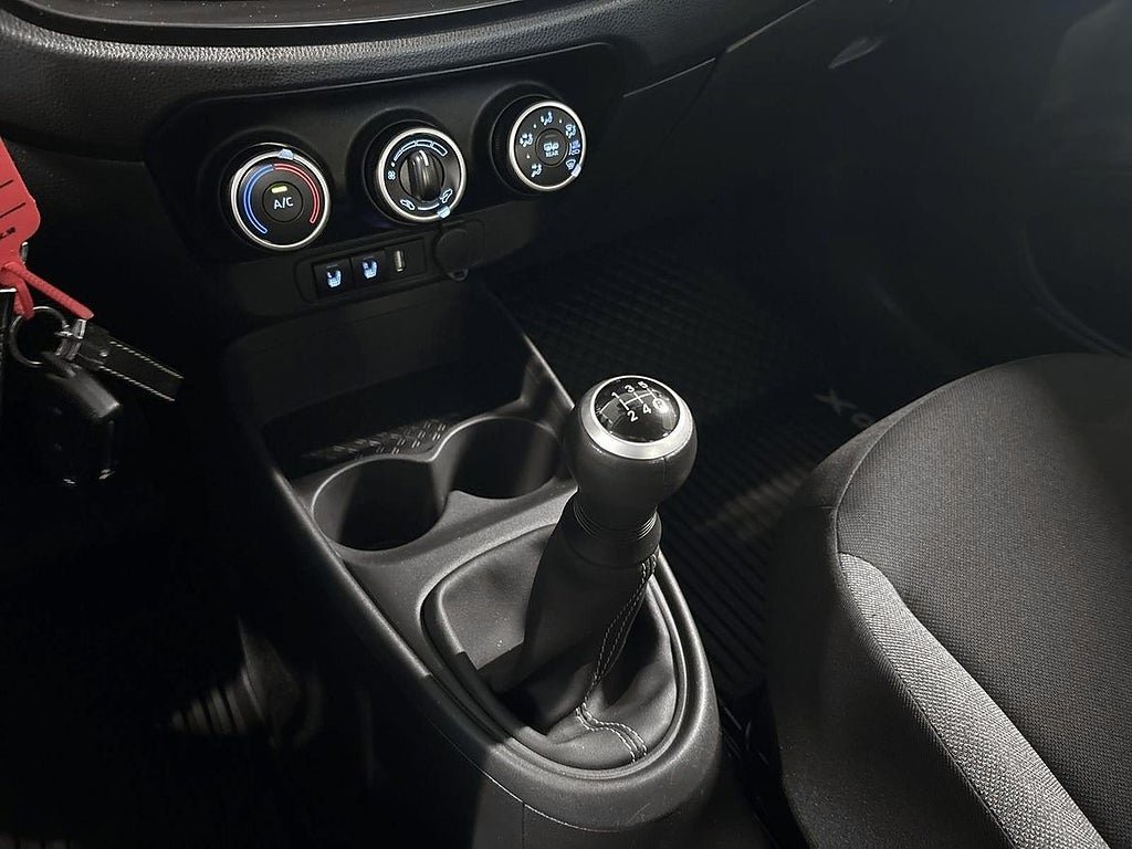 Vehicle Image 18