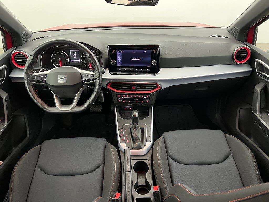 Vehicle Image 12
