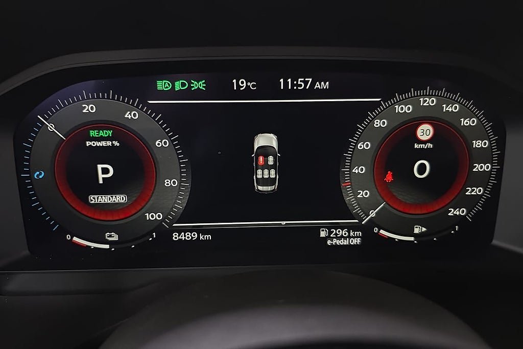 Vehicle Image 9