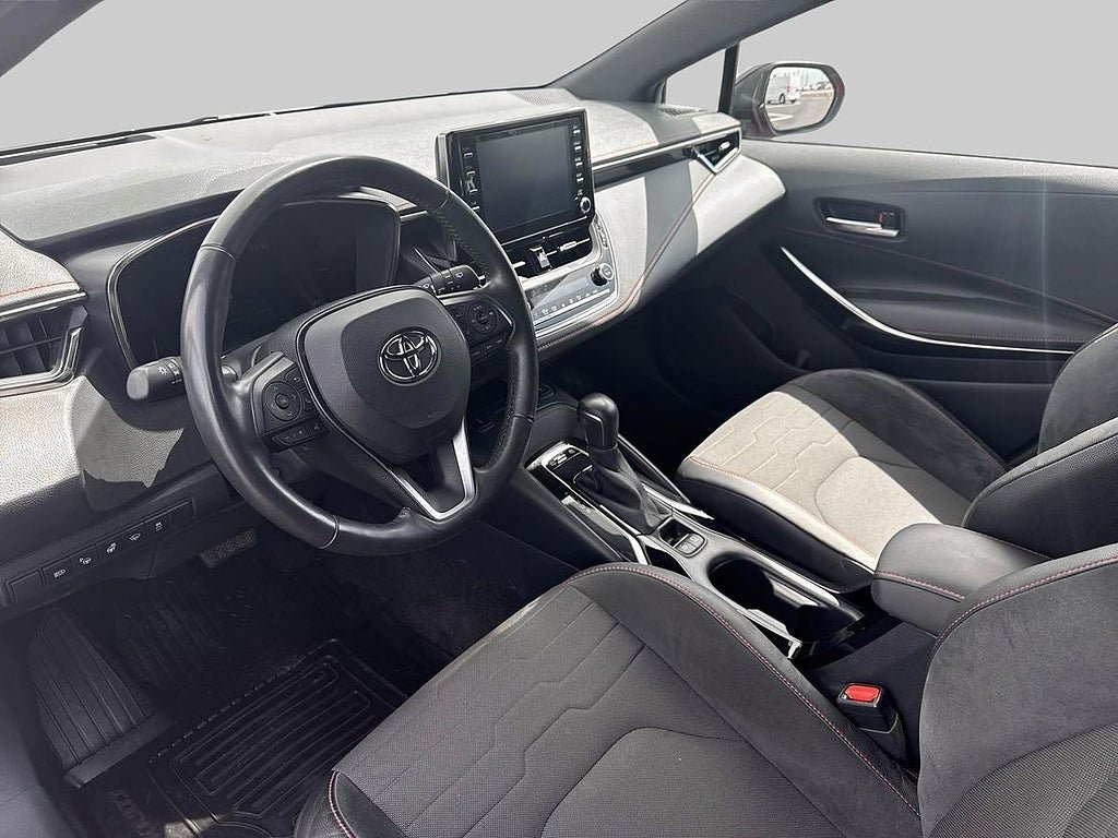 Vehicle Image 14