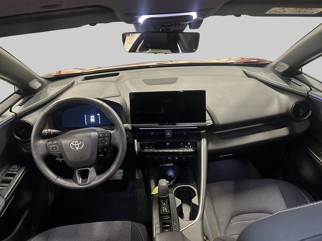 Vehicle Image 12