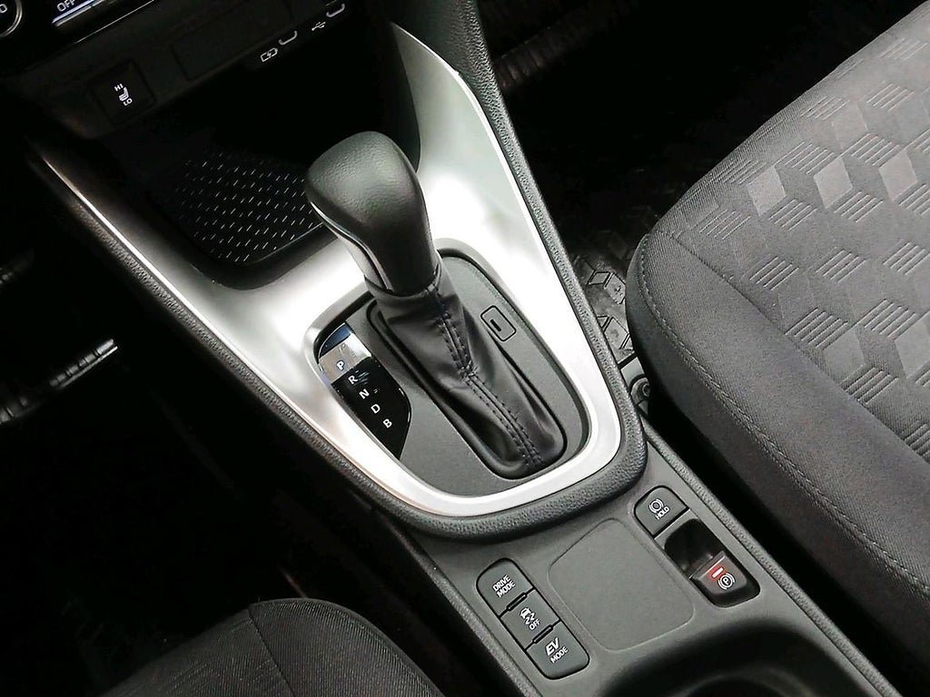 Vehicle Image 17