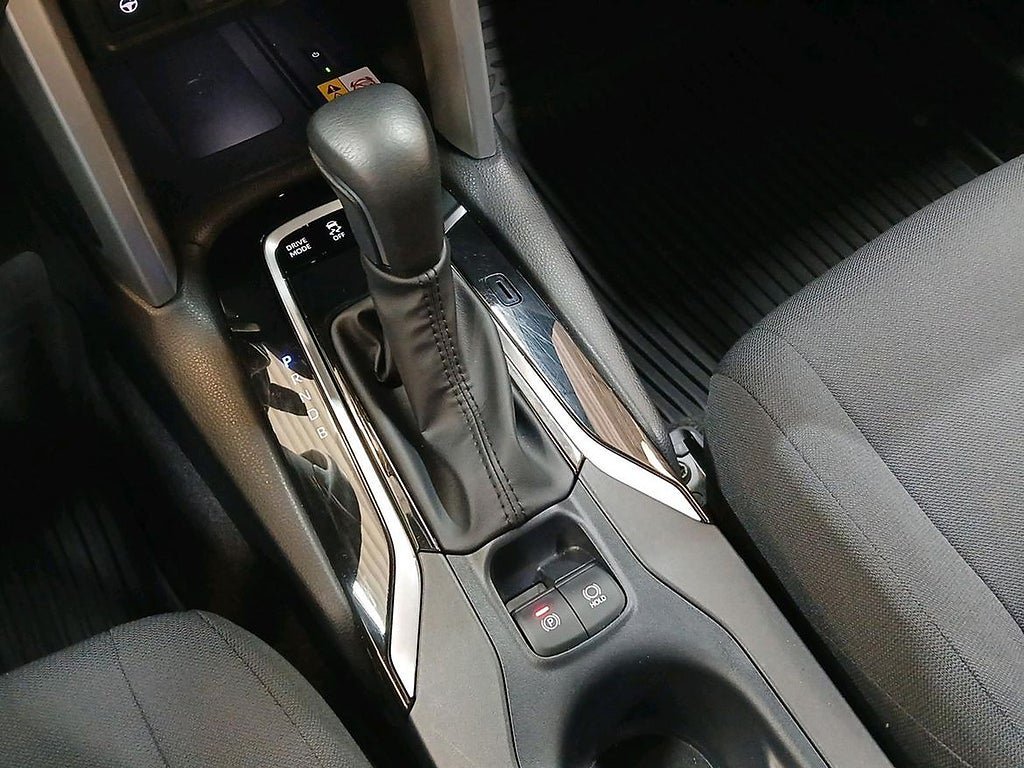 Vehicle Image 17