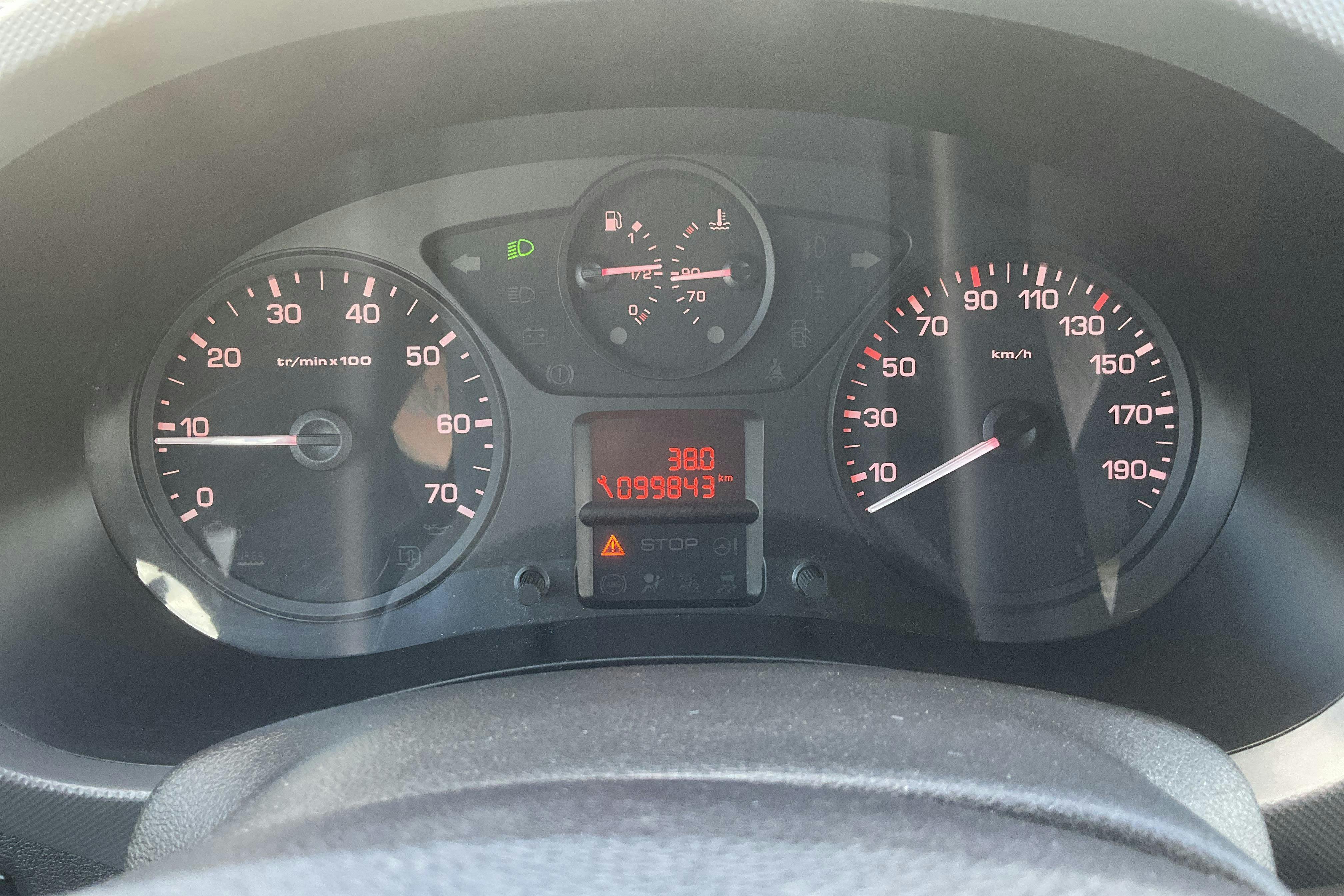 Vehicle Image 10