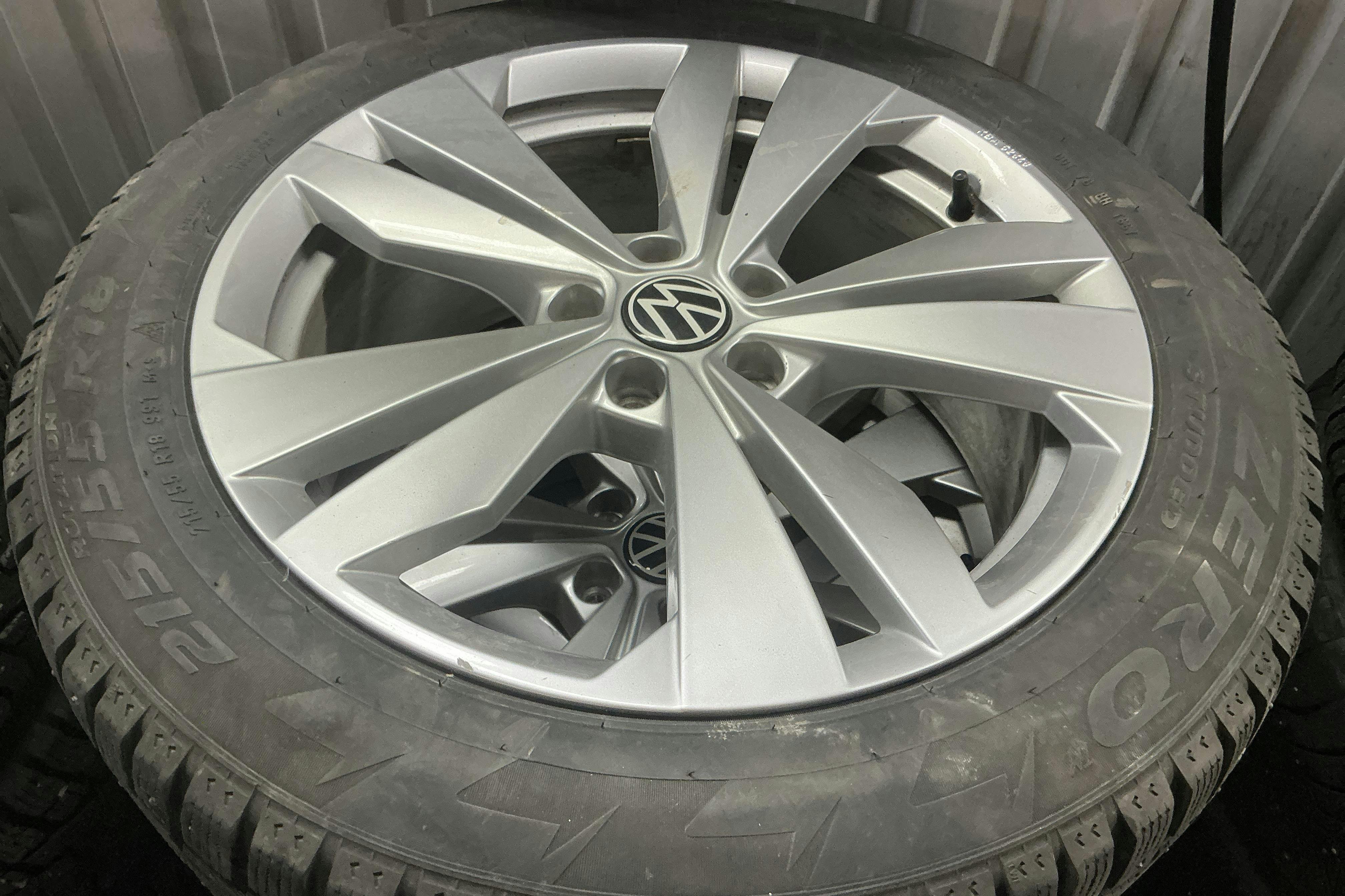 Vehicle Image 14