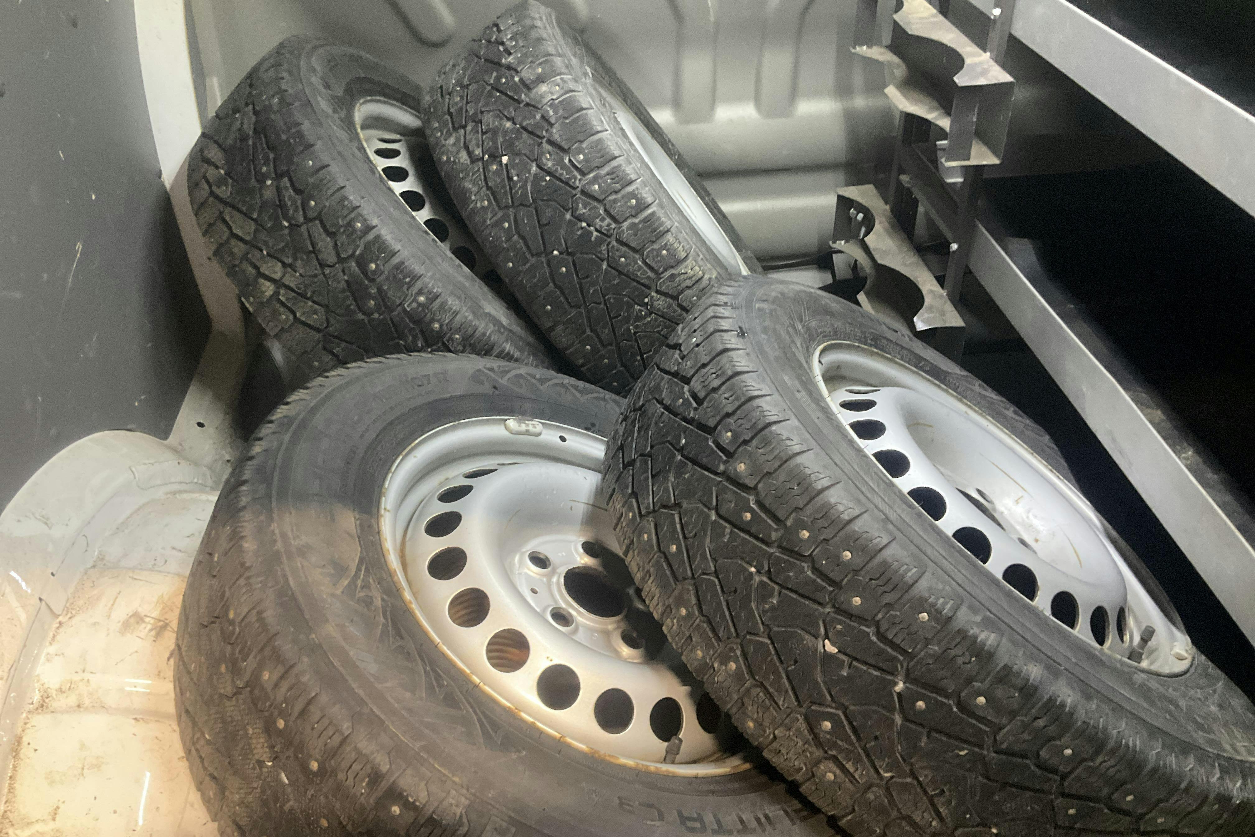 Vehicle Image 15
