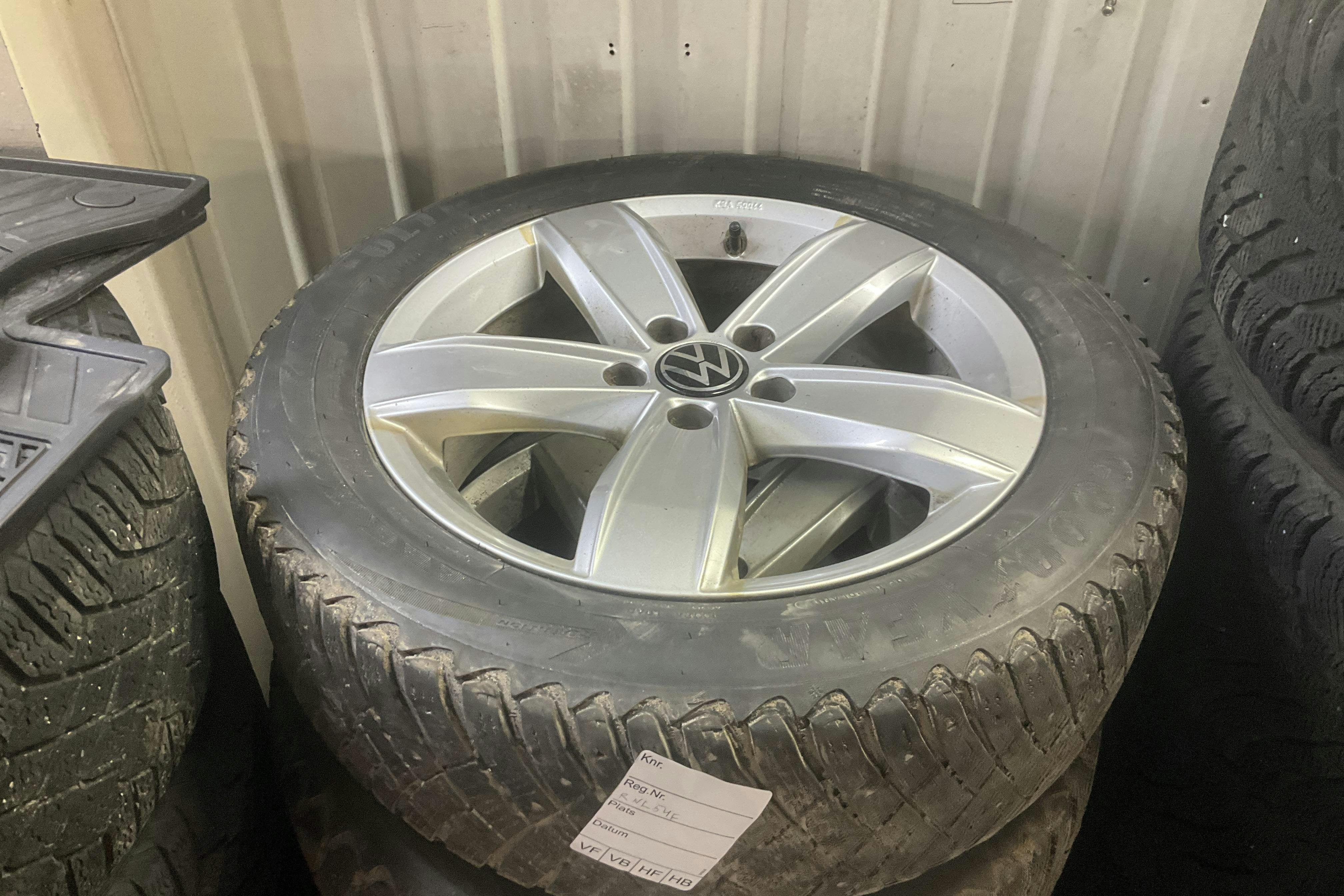 Vehicle Image 19