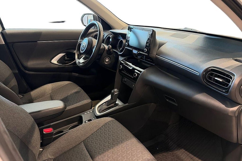 Vehicle Image 7