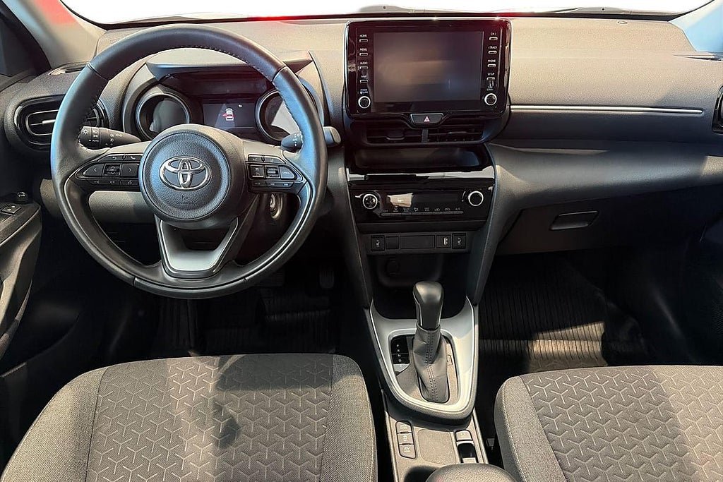 Vehicle Image 9
