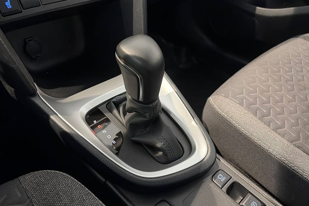 Vehicle Image 18