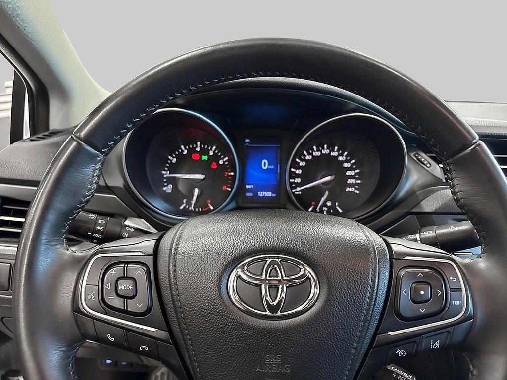 Vehicle Image 14