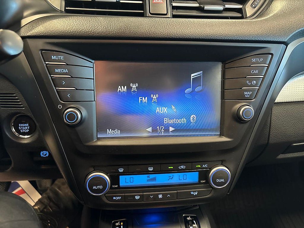 Vehicle Image 15