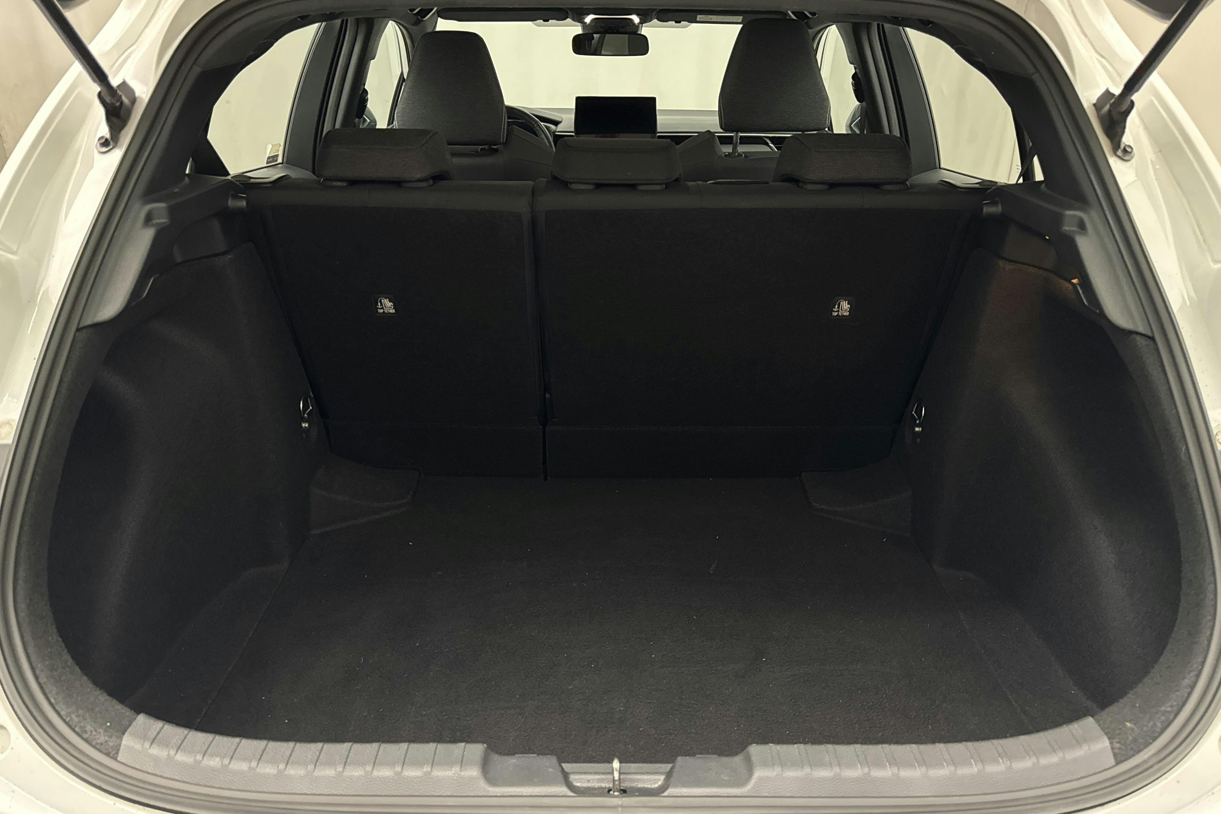 Vehicle Image 8