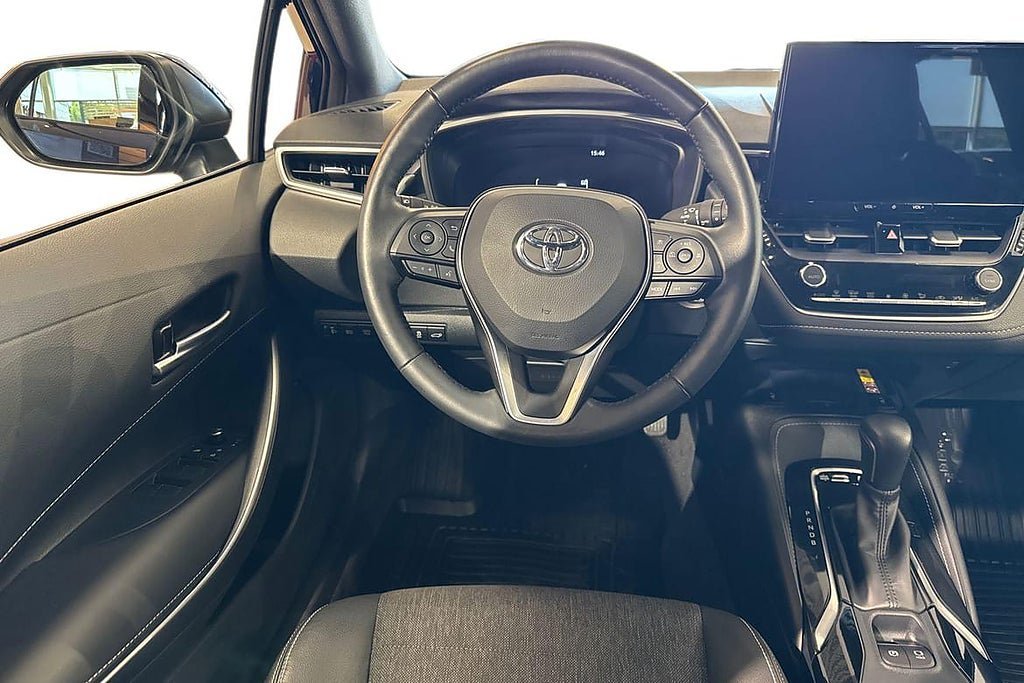 Vehicle Image 11