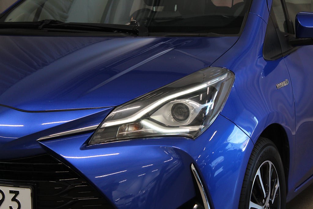 Vehicle Image 9