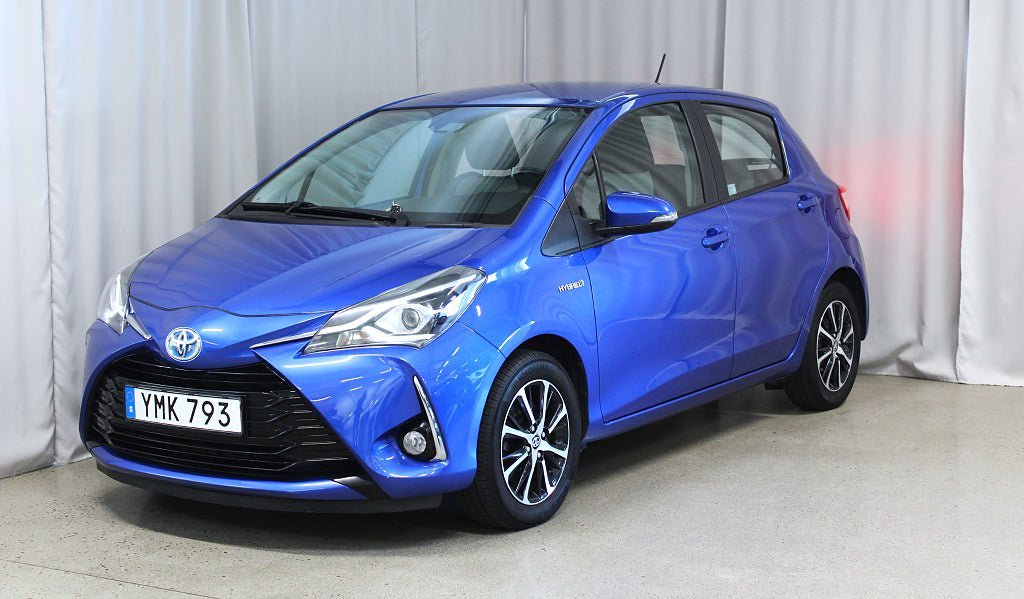 Vehicle Image 12