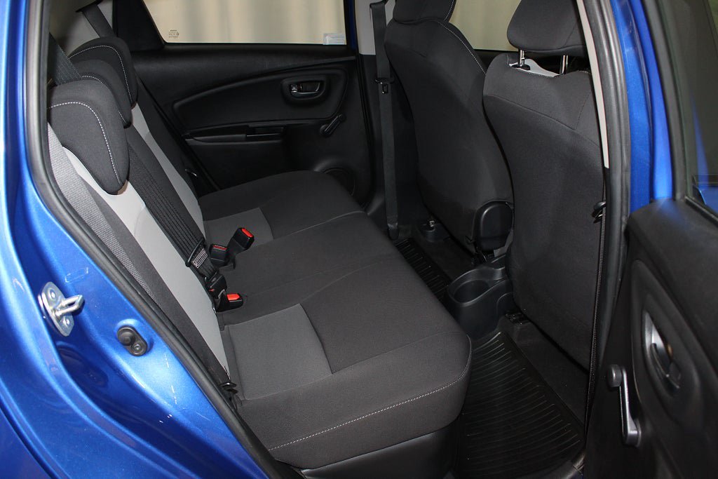 Vehicle Image 23