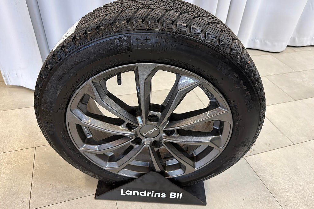 Vehicle Image 19
