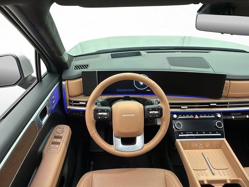 Vehicle Image 16