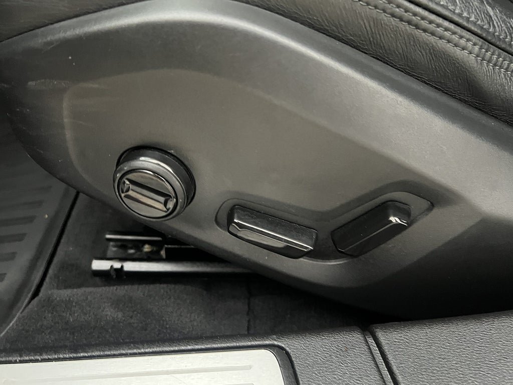 Vehicle Image 33