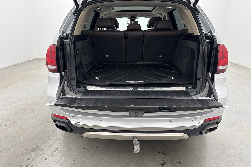 Vehicle Image 38