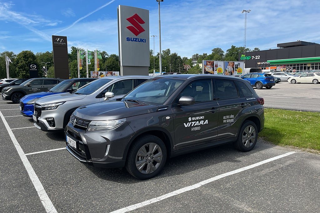 Vehicle Image 1