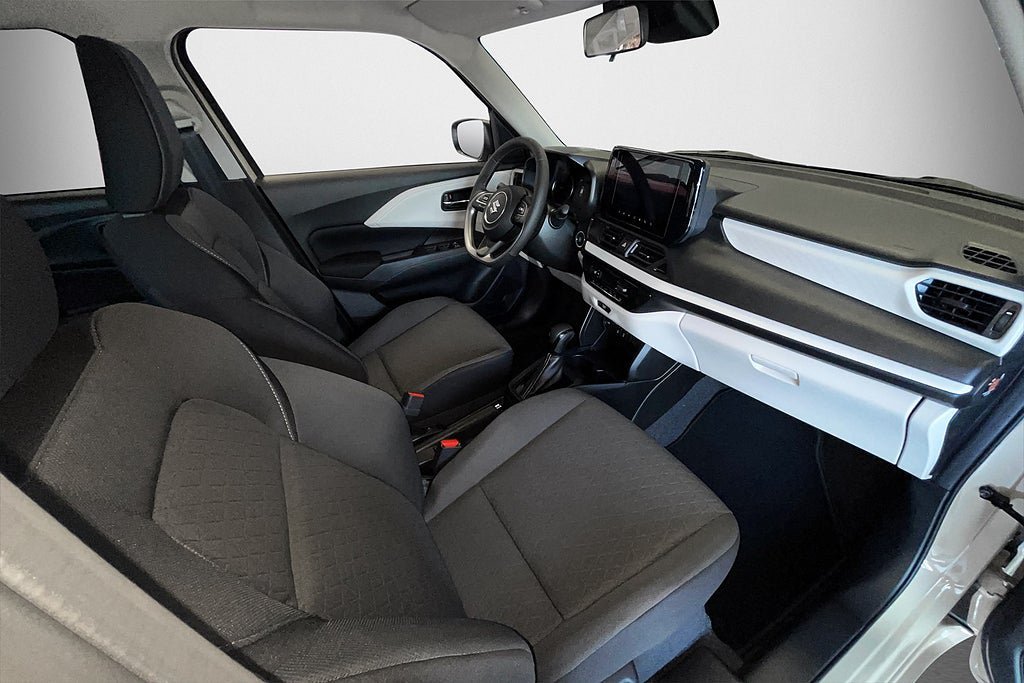 Vehicle Image 7