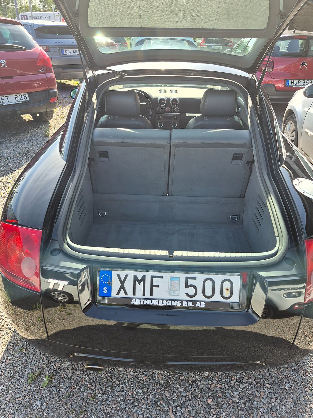 Vehicle Image 8