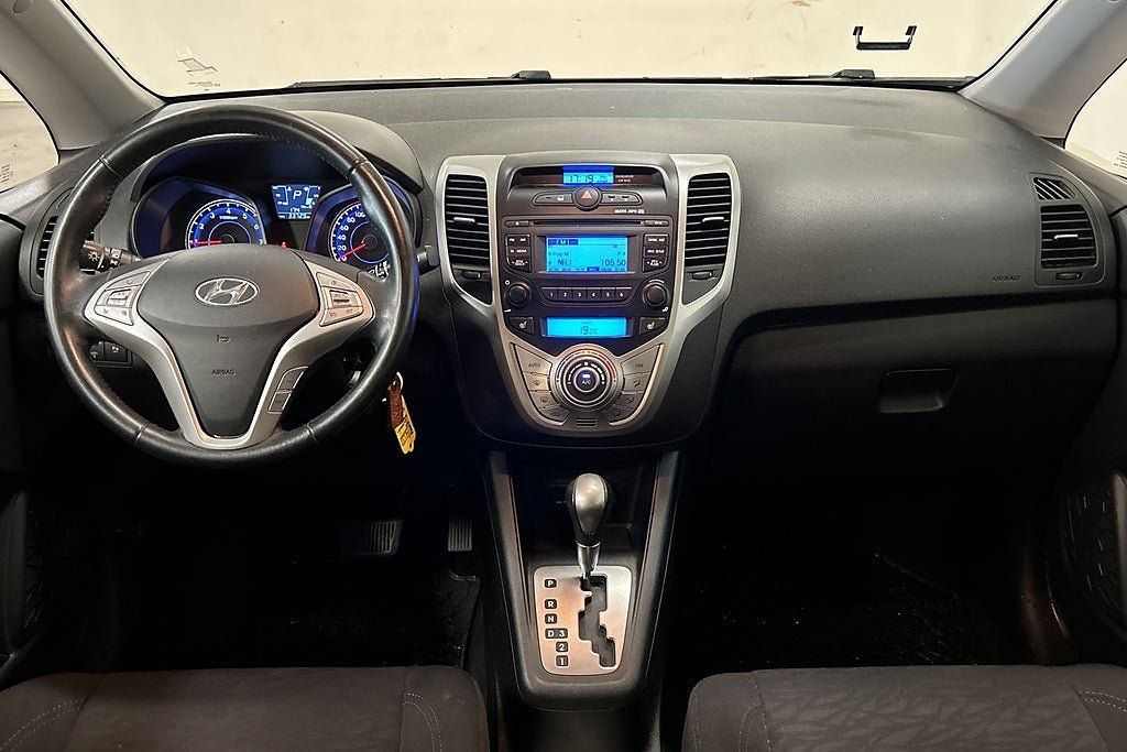 Vehicle Image 12