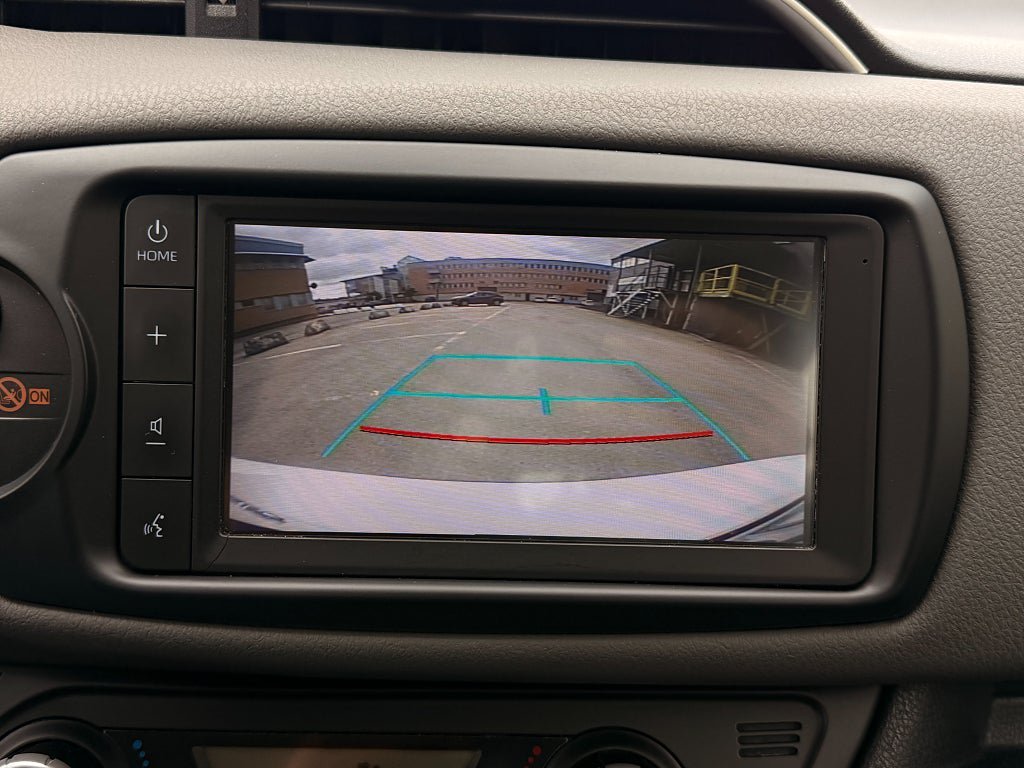 Vehicle Image 12