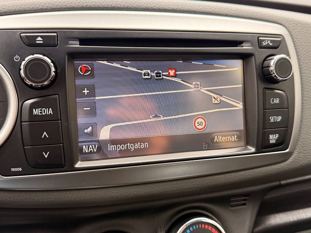 Vehicle Image 15