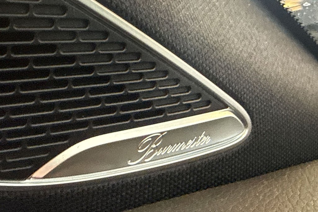 Vehicle Image 24