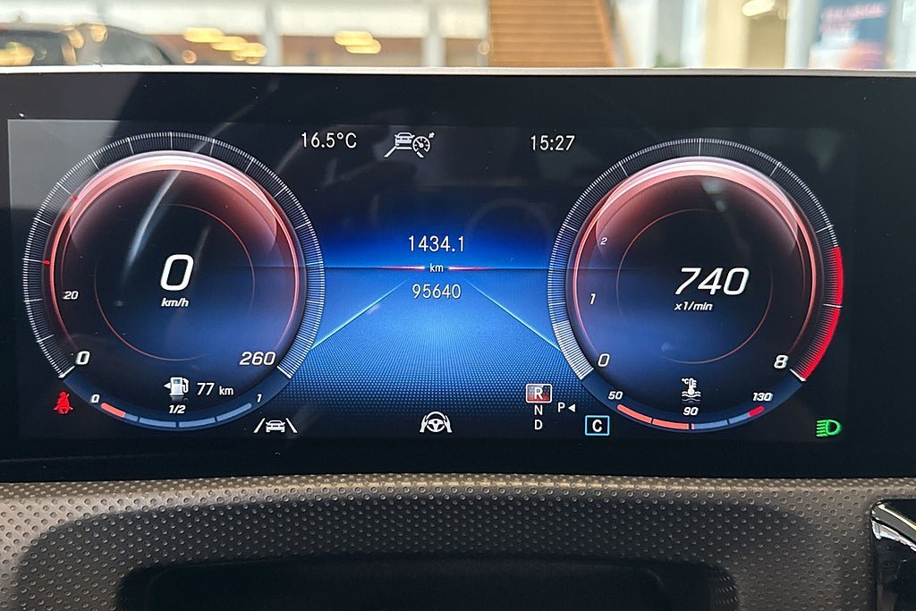 Vehicle Image 27