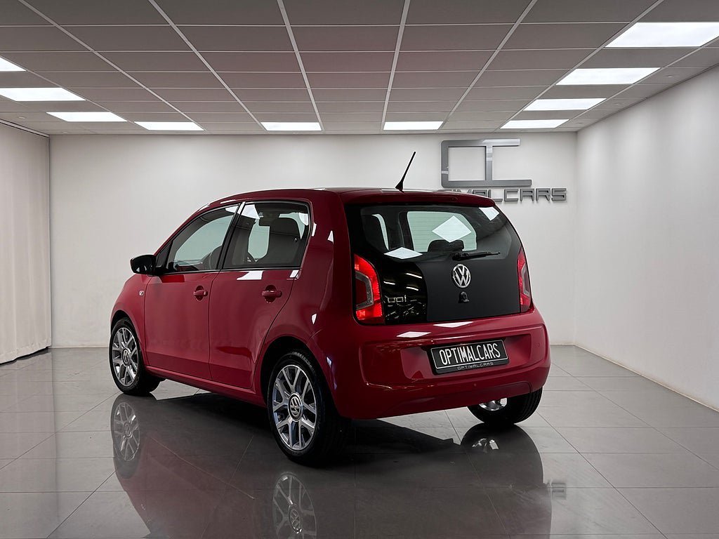 Vehicle Image 12