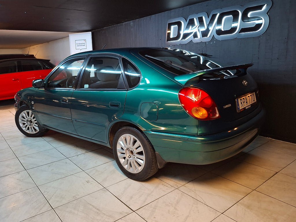 Vehicle Image 8